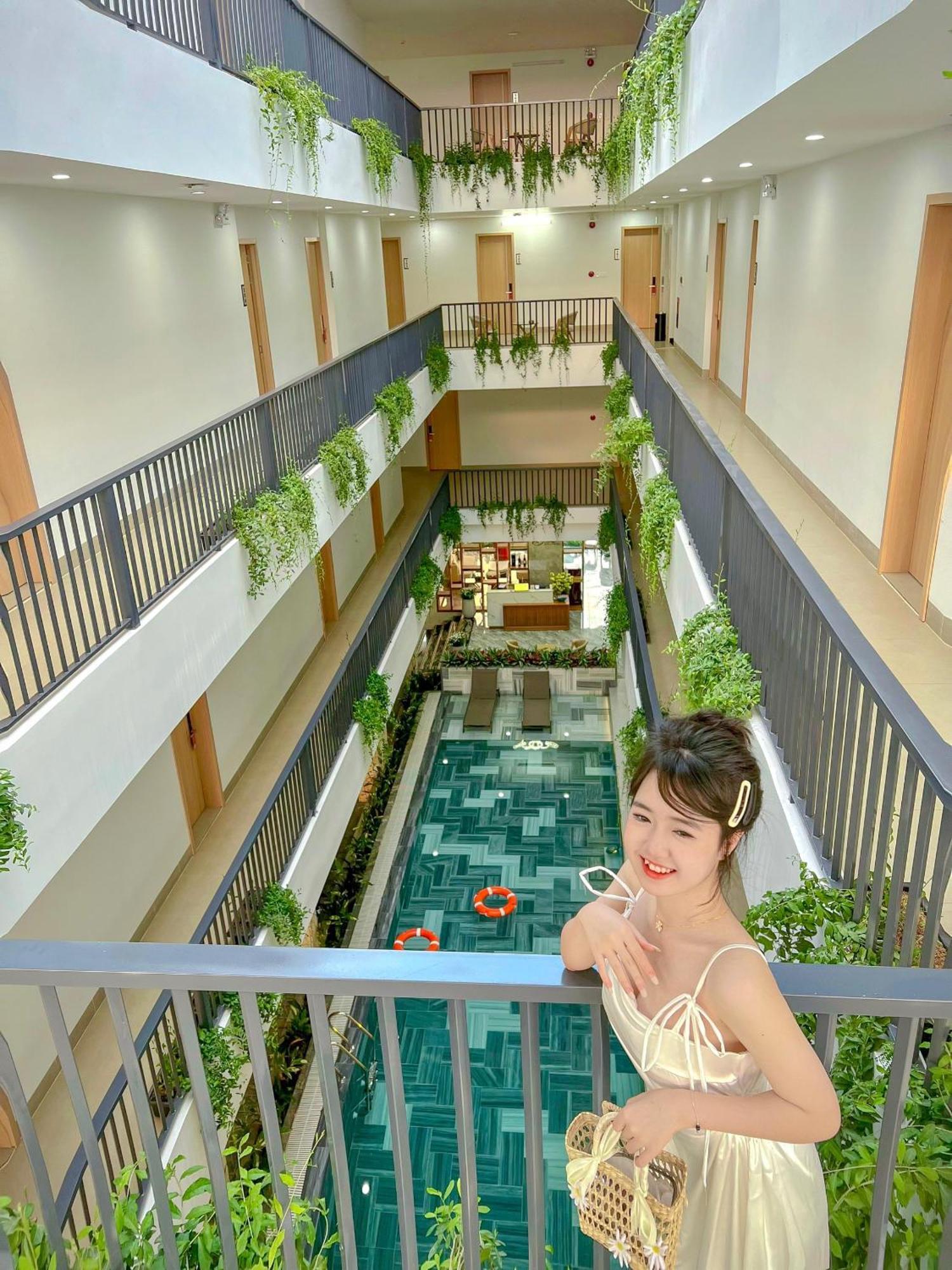 Diora Hotel Pleiku By Hos Exterior foto